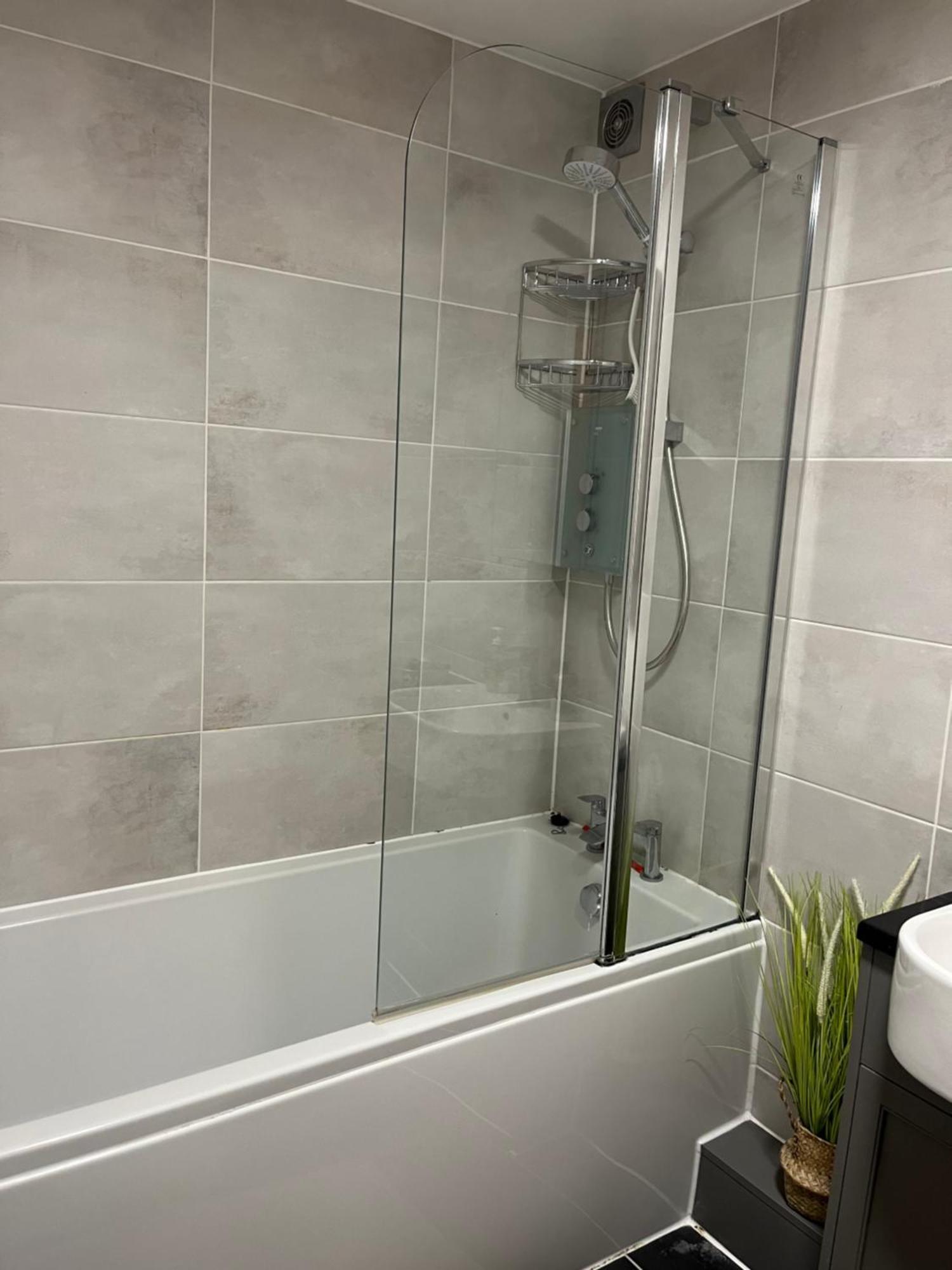 Comfortable Two Bedroom Modern Appartamento *